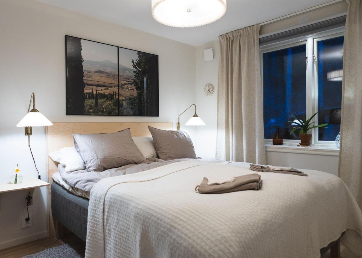 Lilla Dalbo "Adults Only, Djurfritt", Ulvoen Hoega Kusten Ulvohamn Luaran gambar
